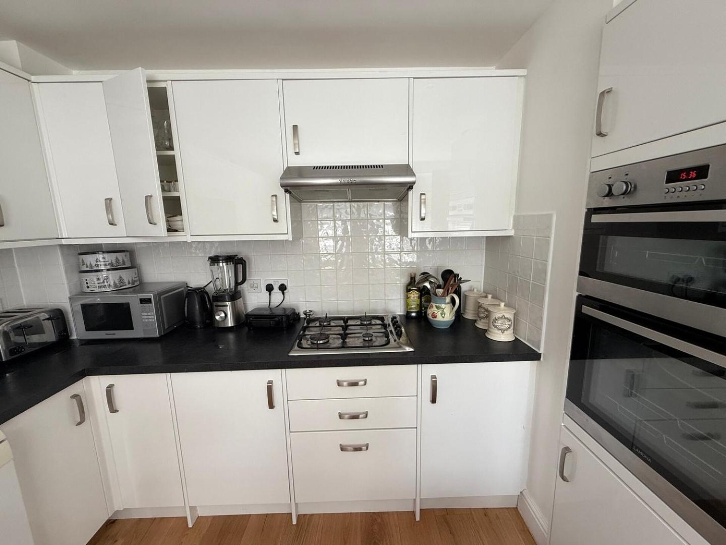 Case de vacanță Summertown - 3bd Gated With Garden